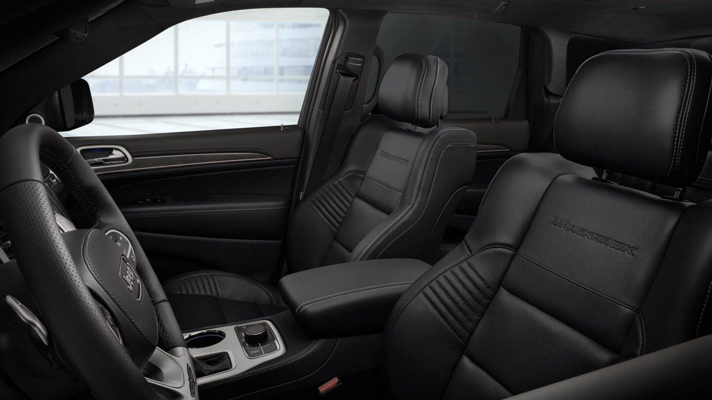 2020 Jeep Grand Cherokee Front View Interior Seating Picture